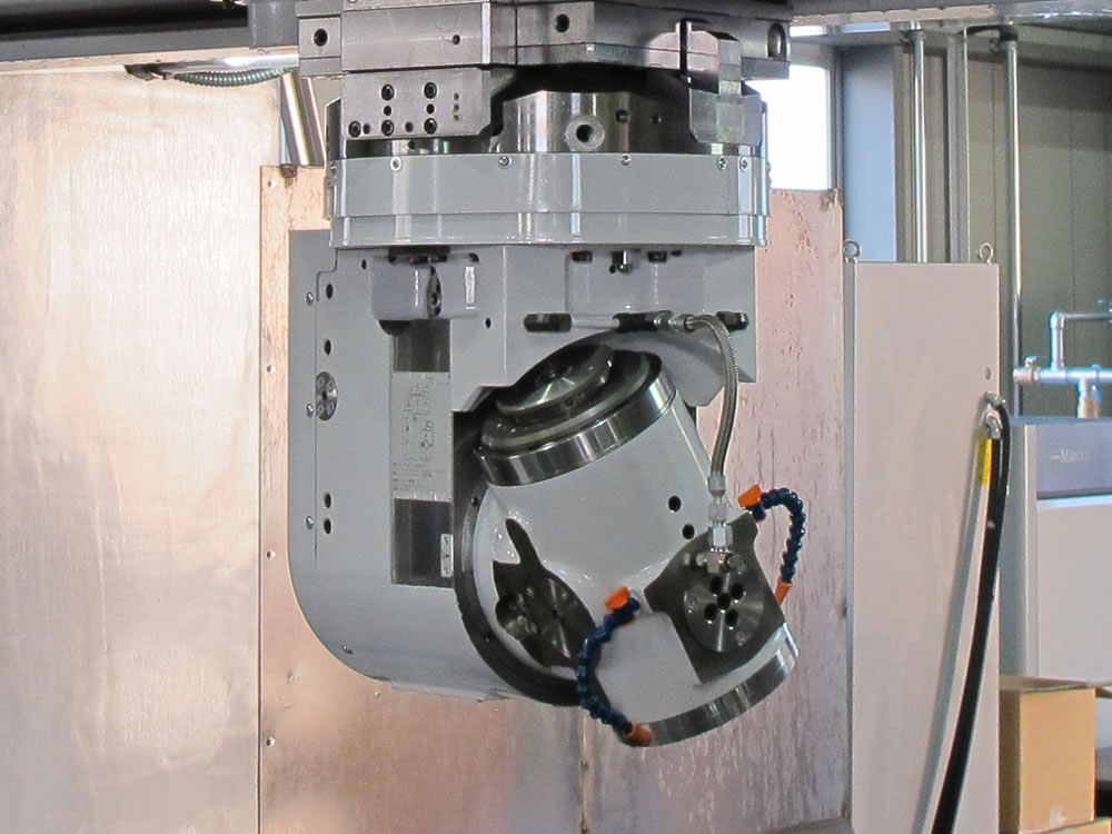 三菱重工 大型門形五面加工機 MVR40