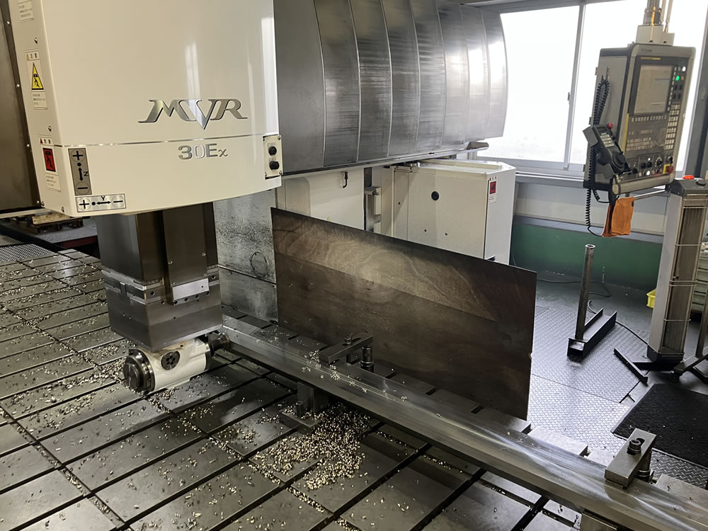三菱重工 門形五面加工機 MVR30EX