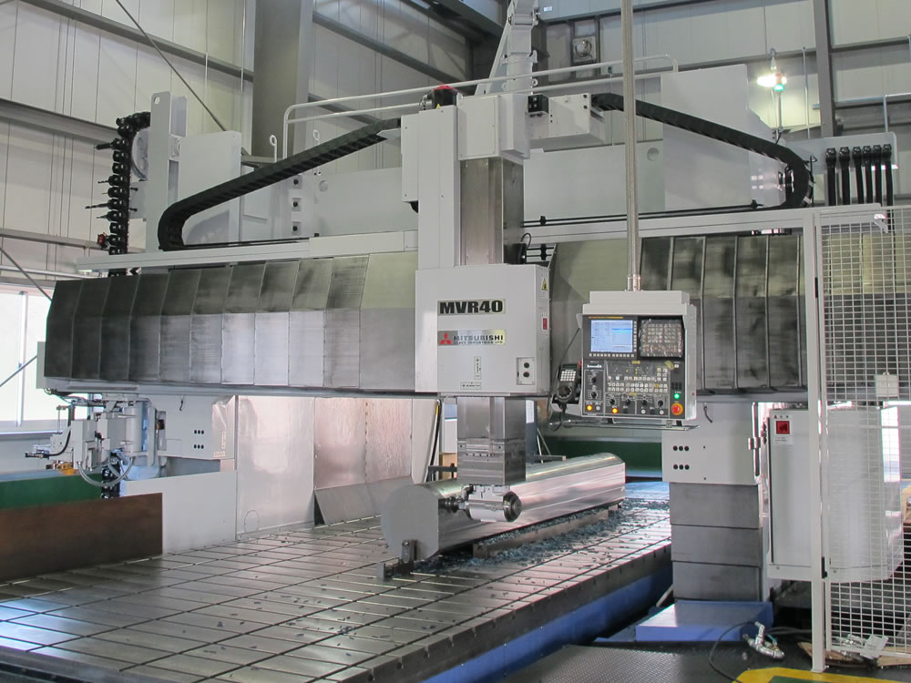 門形五面加工機 MVR40
